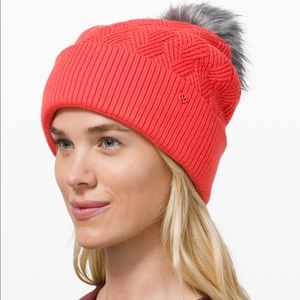 NWT Lululemon Sherpa Weave Beanie